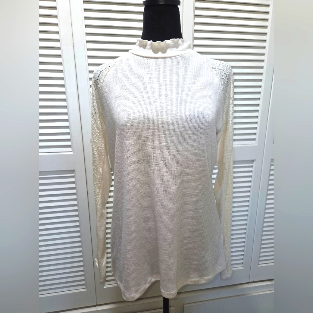 White Lace-sleeve Mock Neck Women's Top.  Size L